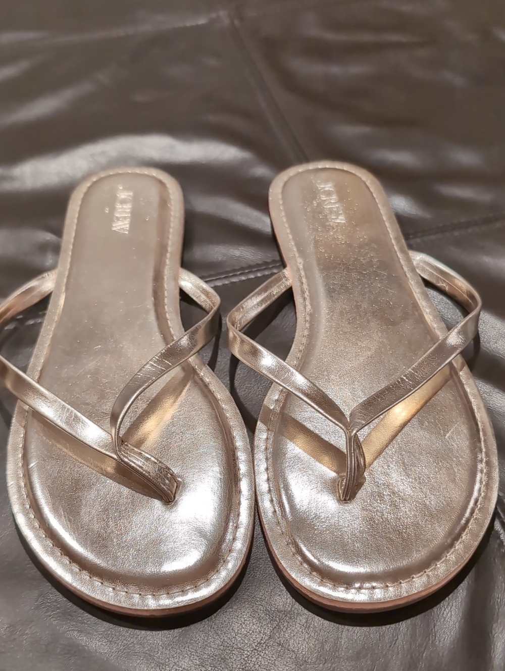 J Crew Metallic Gold Women’s Flip Flop Sandals